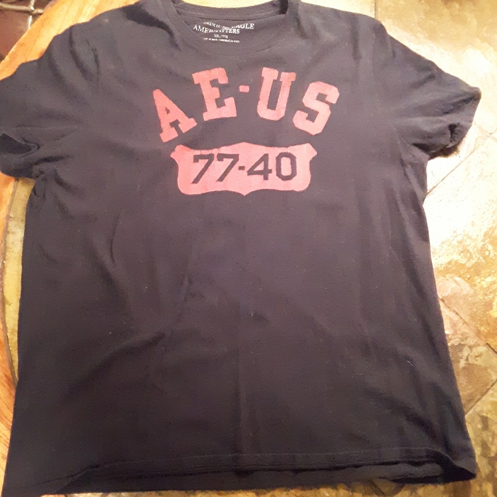American Eagle t-shirt sz XL